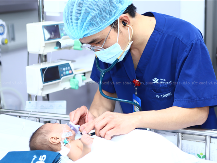 Nâng niu những mầm sống đầu đời